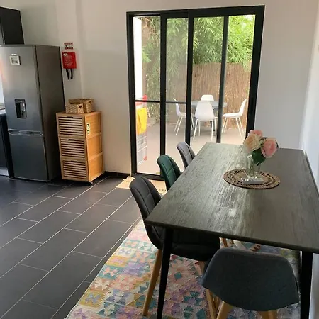 Casa Do Til, Feriehus *