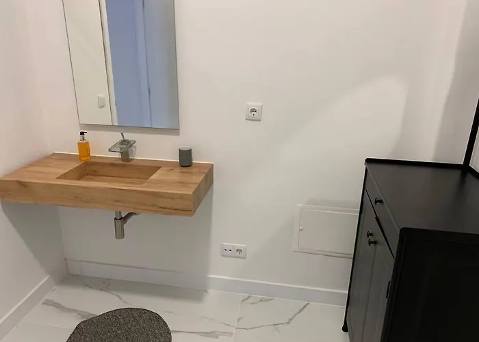 Casa Do Til, Tatil Evi *